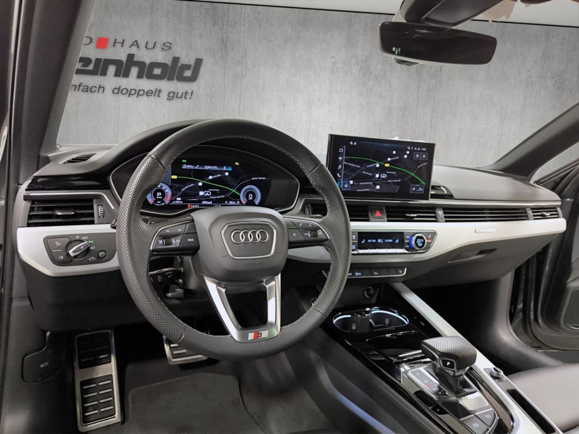 Audi A4 Avant S line