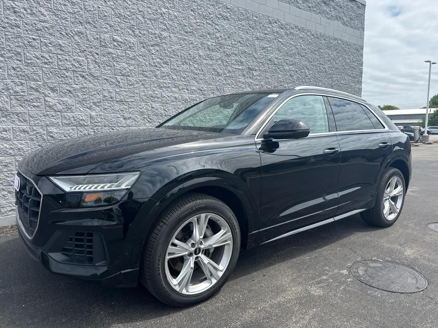 2023 Audi Q8 55 Premium Plus Tiptonic quattro's photo