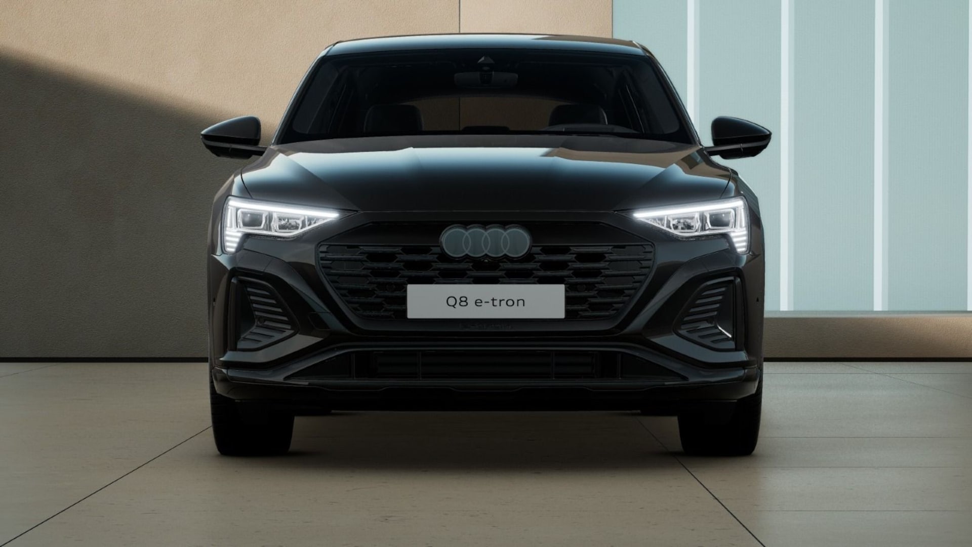 Audi Q8 e-tron S line