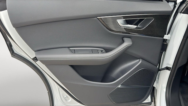 2026 Audi Q8 Premium Plus - Photo 16