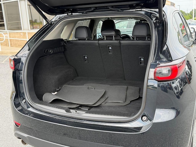 2025 Mazda CX-5 S Preferred package - Photo 19