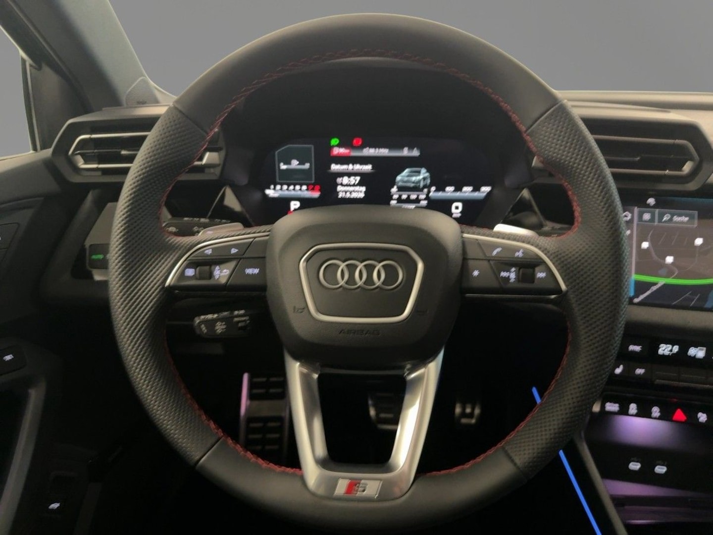 Bild über Audi S3 Limousine TFSI quattro S tronic - für weitere Informationen kontaktieren Sie den Audi Partner