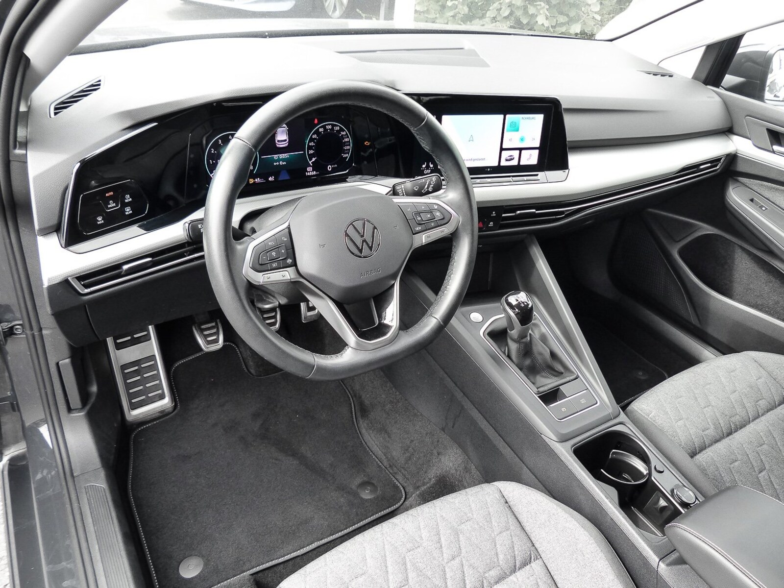 Volkswagen Golf – Bild 8