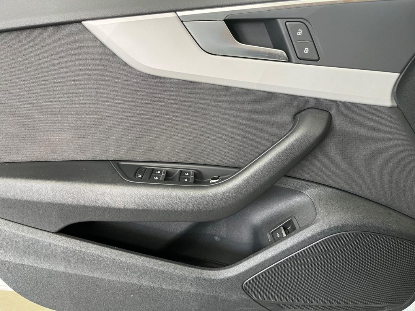 Bild über Audi A5 Sportback 35 TFSI Schaltgetriebe - für weitere Informationen kontaktieren Sie den Audi Partner