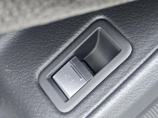 2025 Audi S8 Base - Photo 21