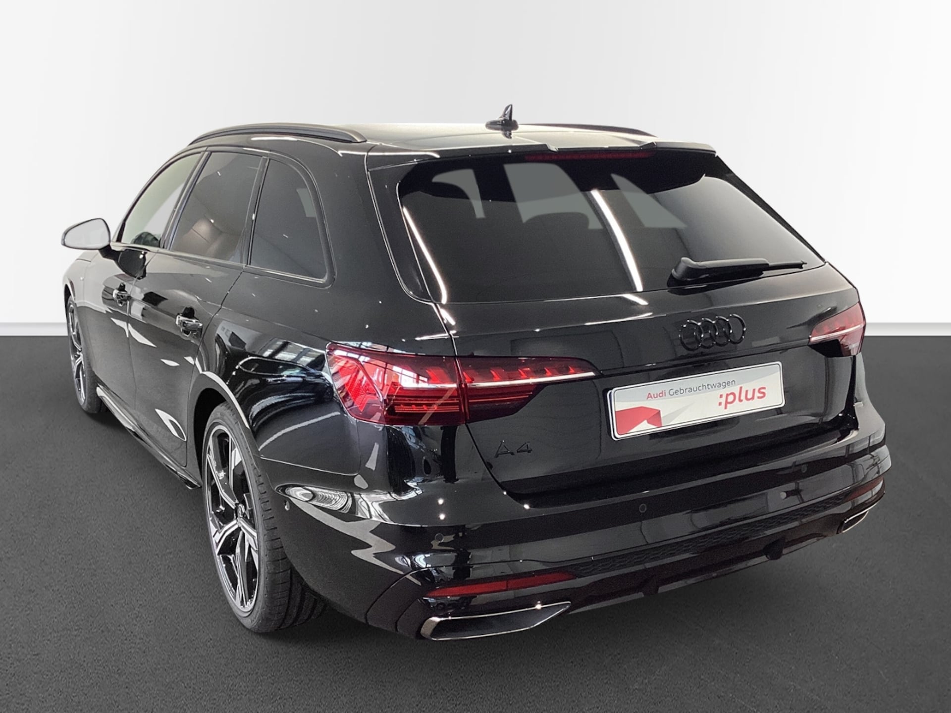 Audi A4 Avant S line