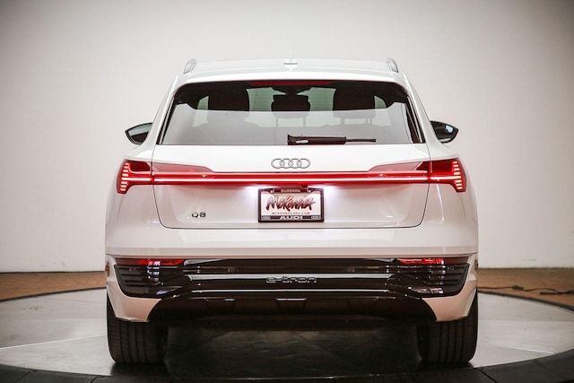 2024 Audi Q8 e-tron