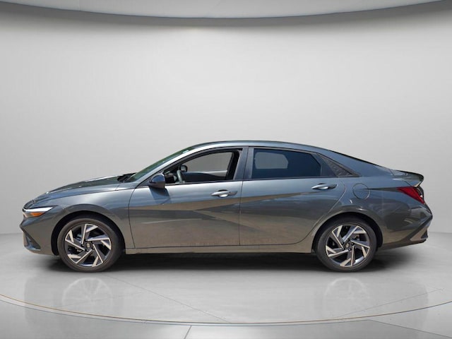 2025 Hyundai Elantra Hybrid