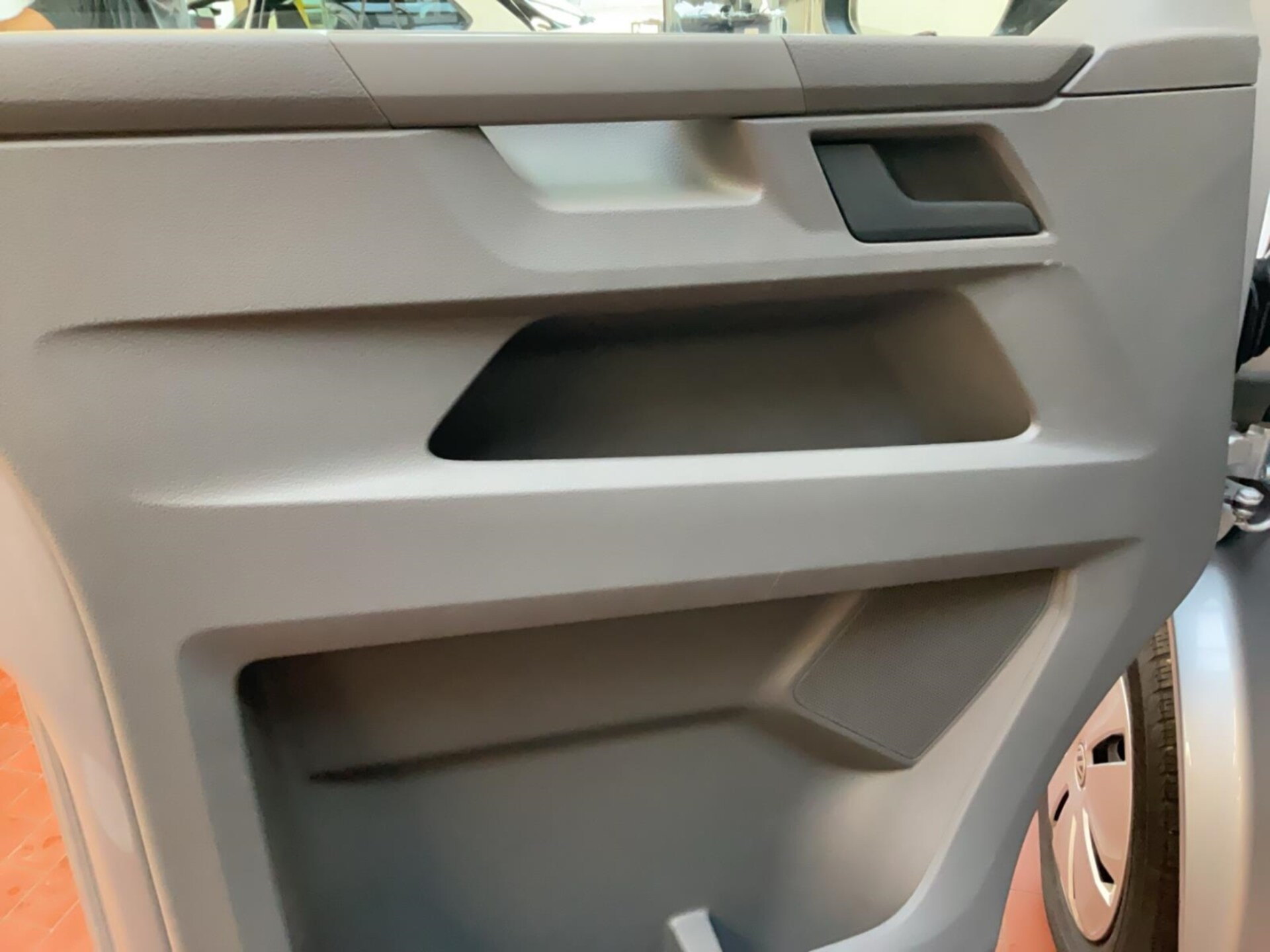 Volkswagen T6.1 Transporter Kasten kurzer Radstand