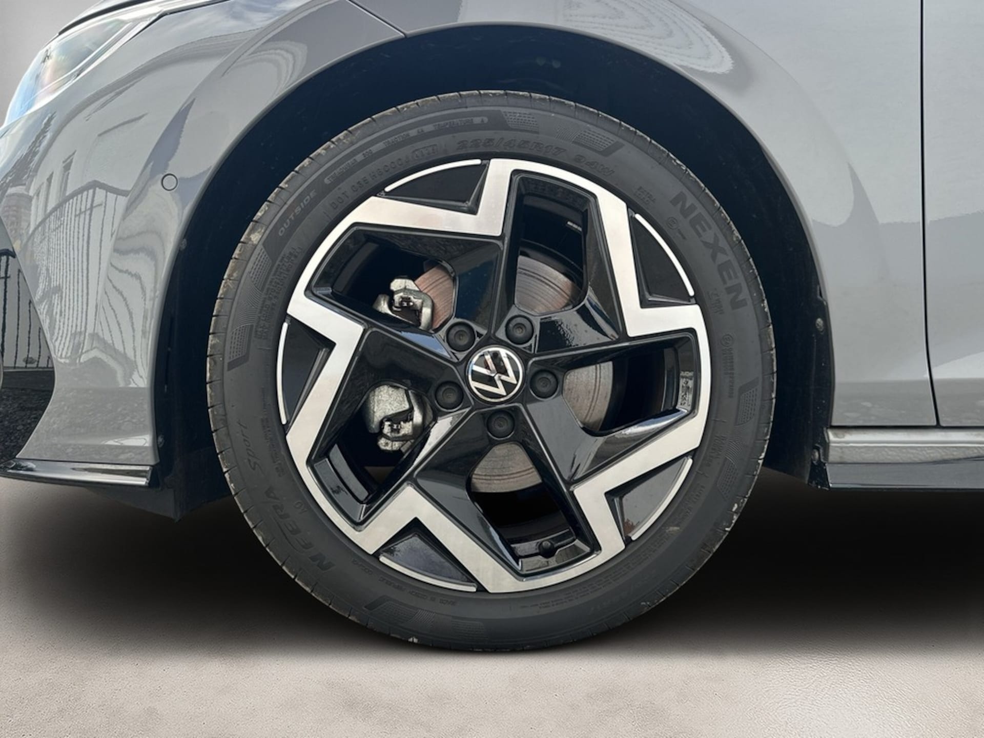 Volkswagen Golf R-Line