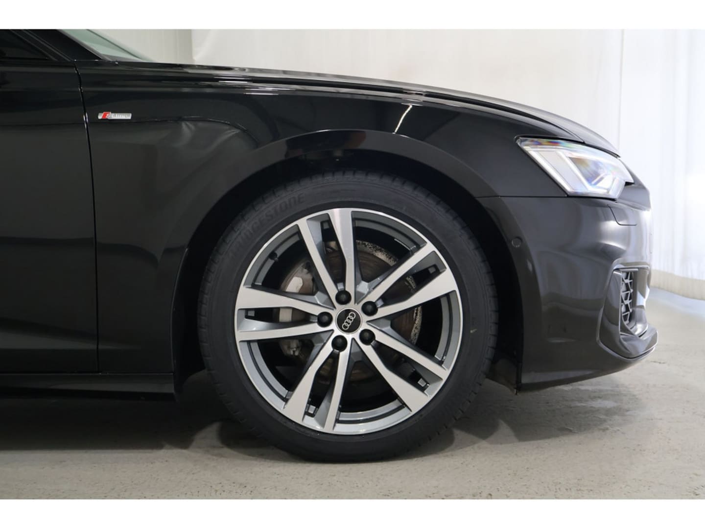 Bild über Audi A6 Avant S line 40 TDI S tronic - für weitere Informationen kontaktieren Sie den Audi Partner