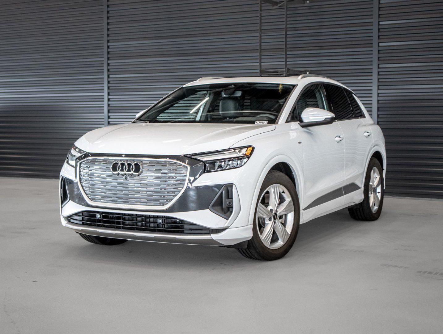 2025 Audi Q4 e-tron 55 Premium Plus quattro's photo