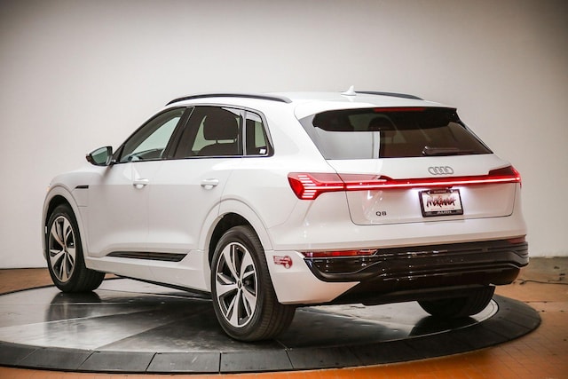 2024 Audi Q8 e-tron