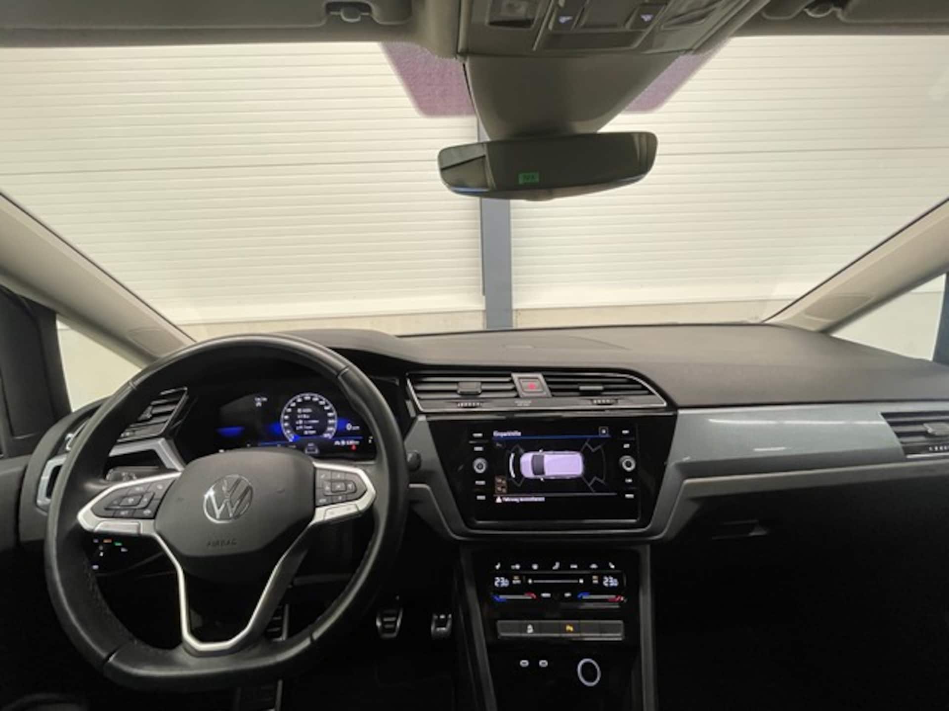 Volkswagen Touran Active