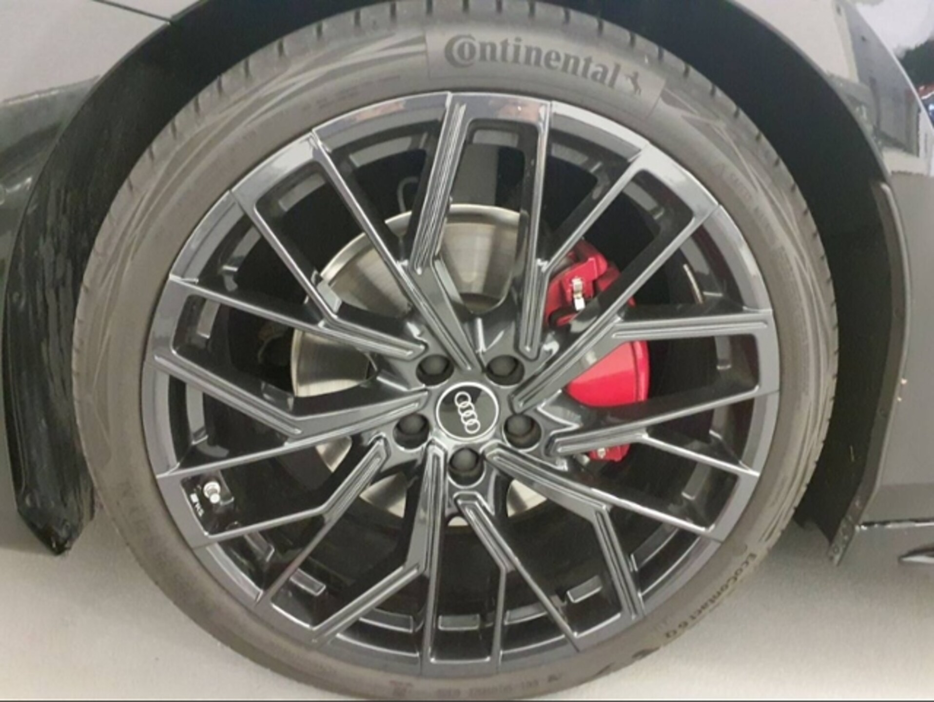Audi A6 Avant edition one