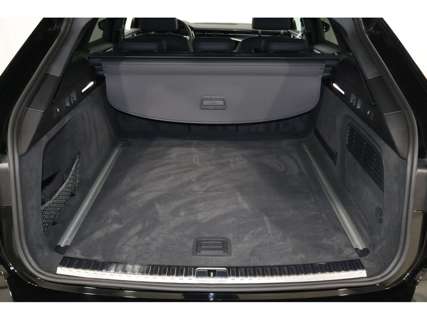 Bild über Audi A6 Avant S line 40 TDI S tronic - für weitere Informationen kontaktieren Sie den Audi Partner