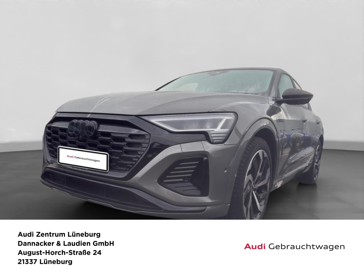 Bild über Audi Q8 Sportback e-tron S line 55 e-tron quattro - für weitere Informationen kontaktieren Sie den Audi Partner
