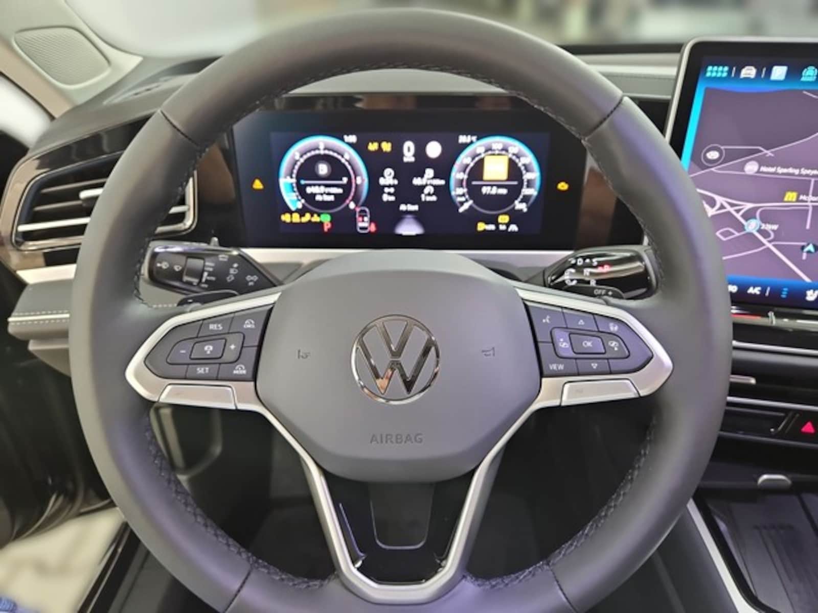 Volkswagen Passat – Bild 8