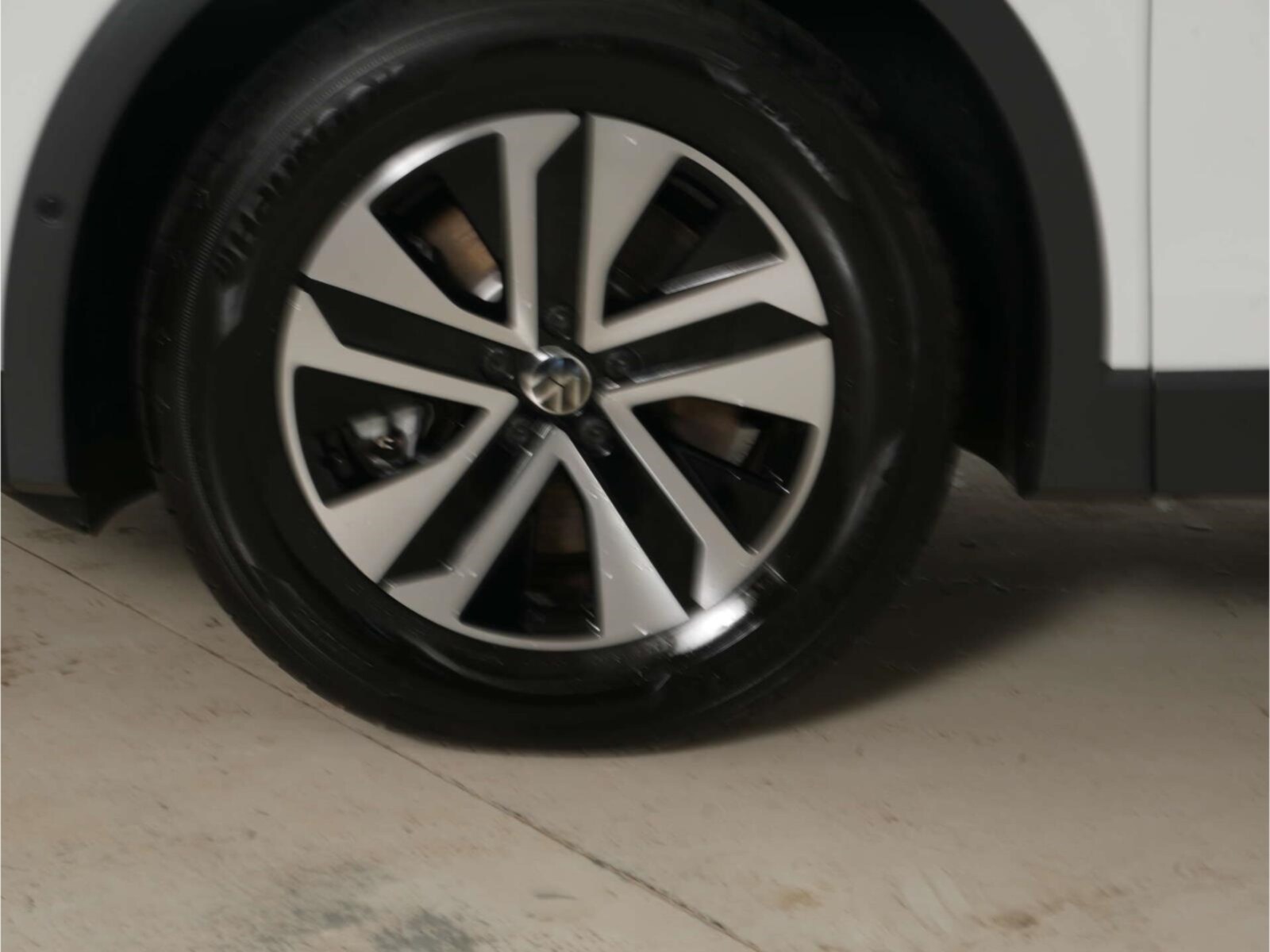 Volkswagen Tiguan – Bild 6