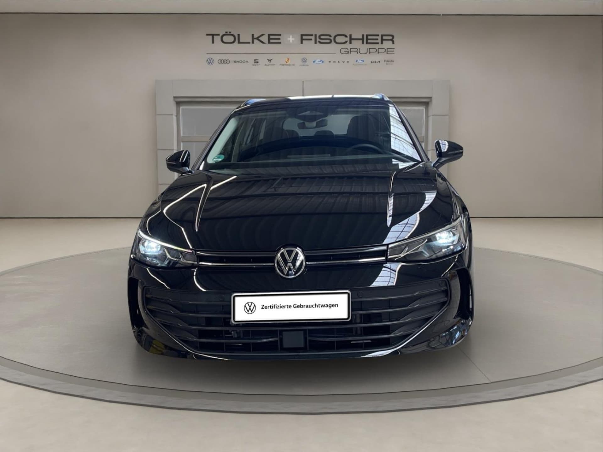 Volkswagen Passat Basis-Modell