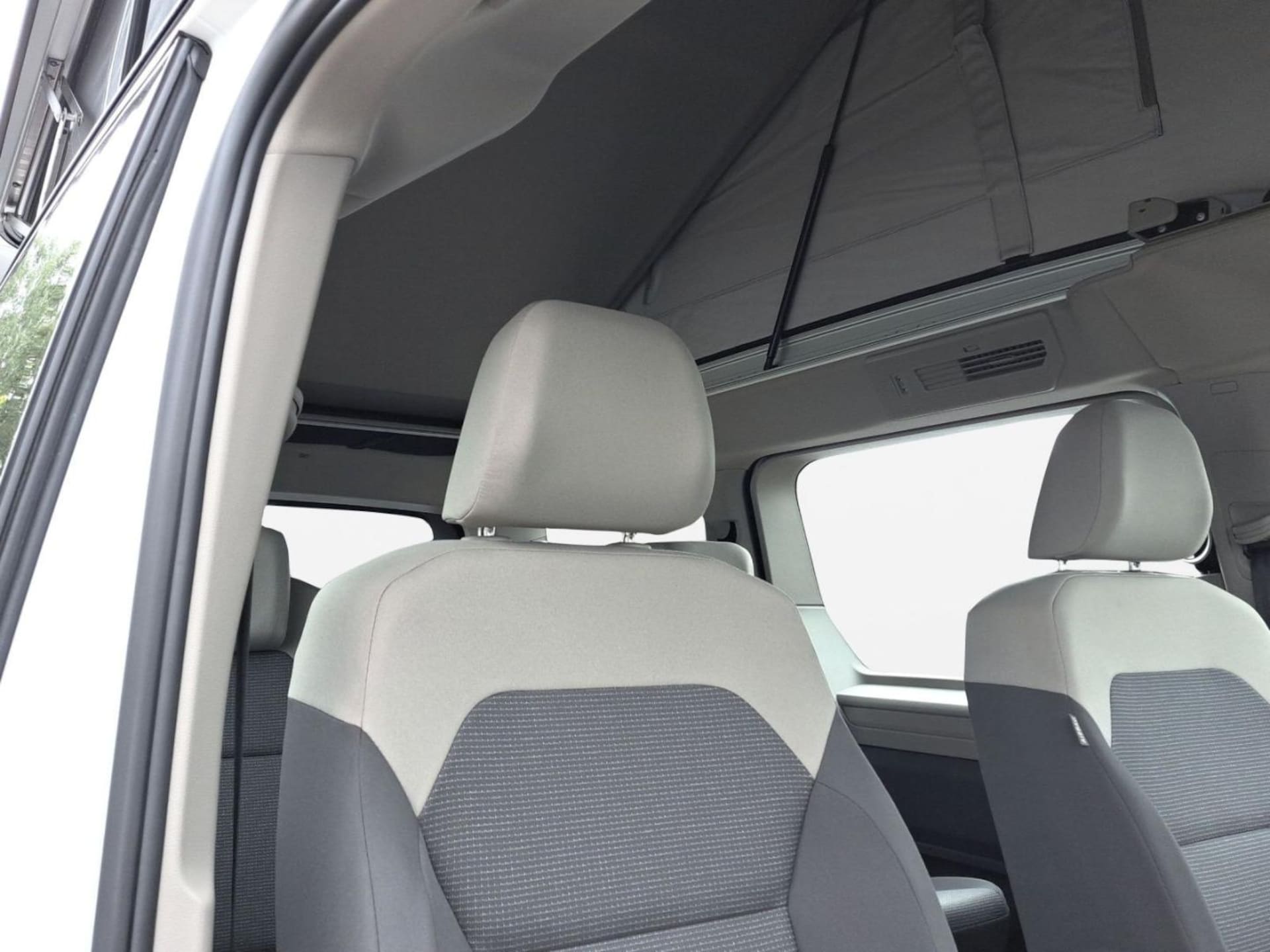 Volkswagen California Beach