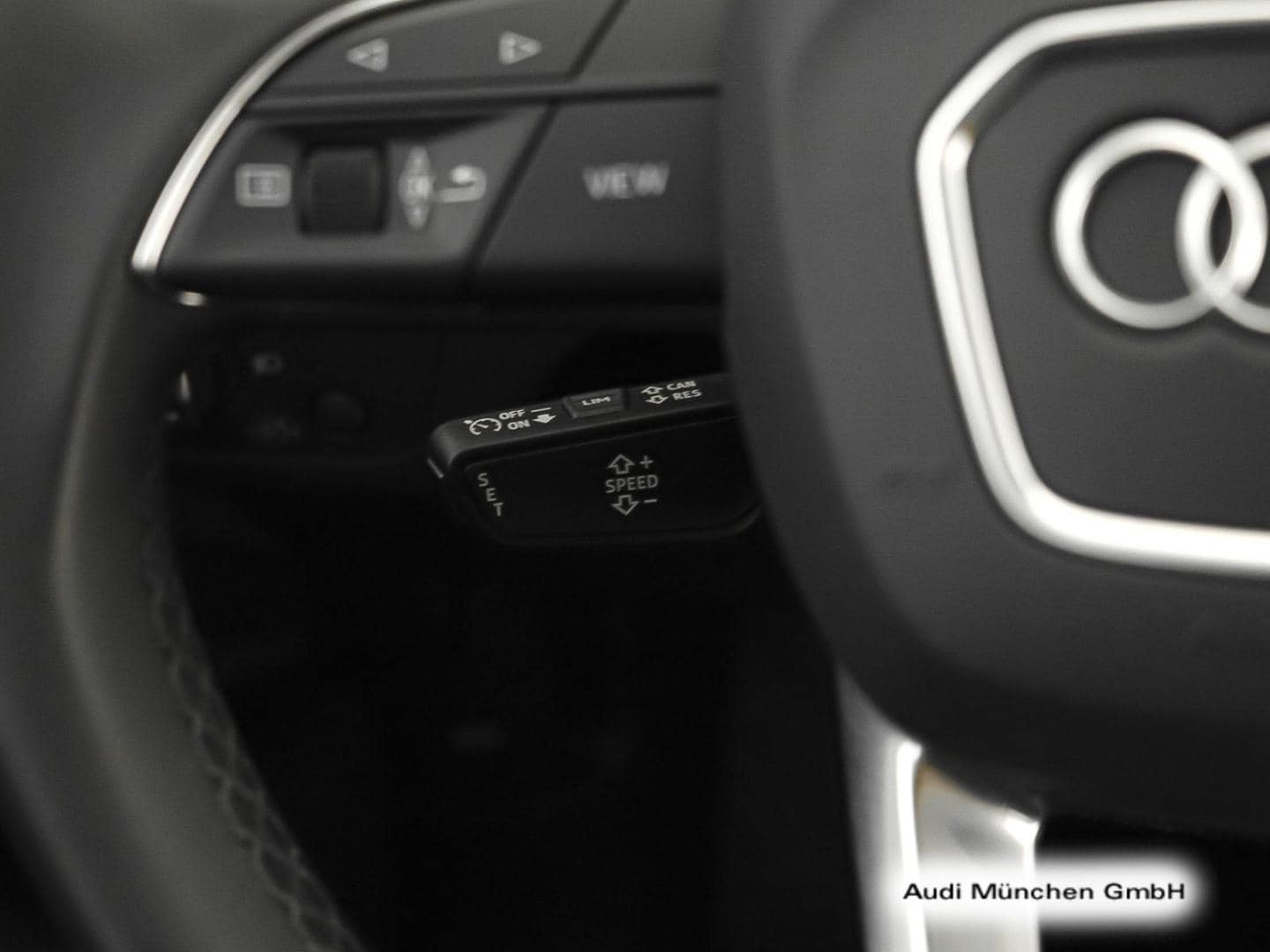 Bild über Audi Q5 40 TDI quattro S tronic - für weitere Informationen kontaktieren Sie den Audi Partner