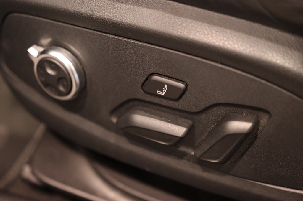 Bild som visar&nbsp;Audi S4 Avant&nbsp;S4 Avant 3.0 TFSI quattro 354 hk tiptronic - för mer information kontakta din Audi Partner