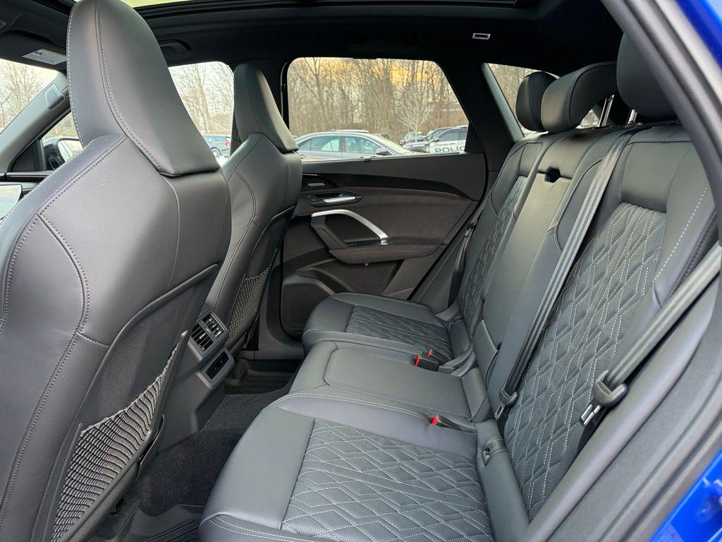 2025 Audi SQ5 Premium Plus - Photo 21