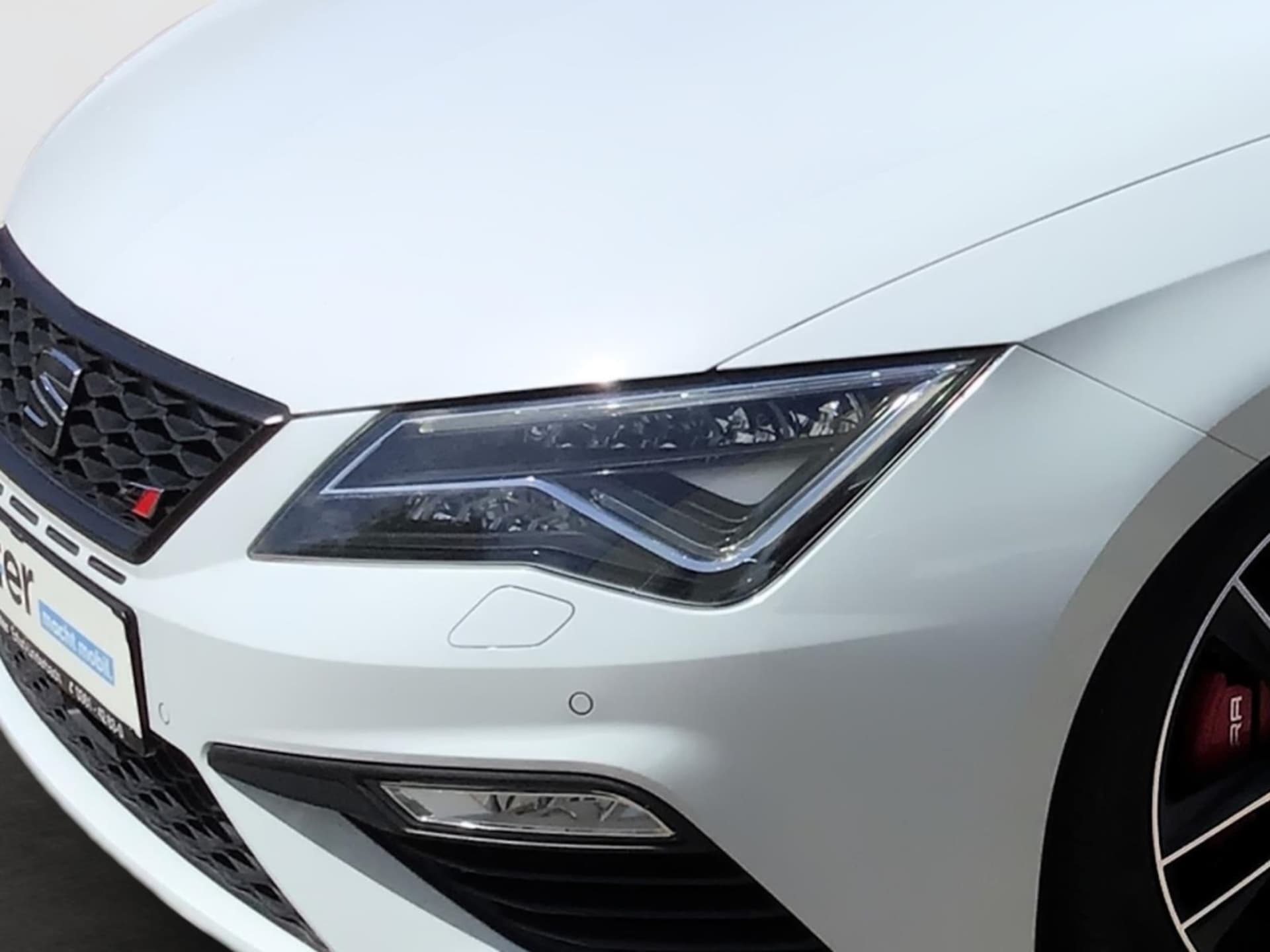 SEAT Leon Sportstourer Cupra 300