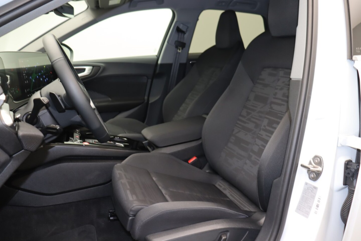 Bild über Audi A5 Avant TDI 150 kW S tronic - für weitere Informationen kontaktieren Sie den Audi Partner