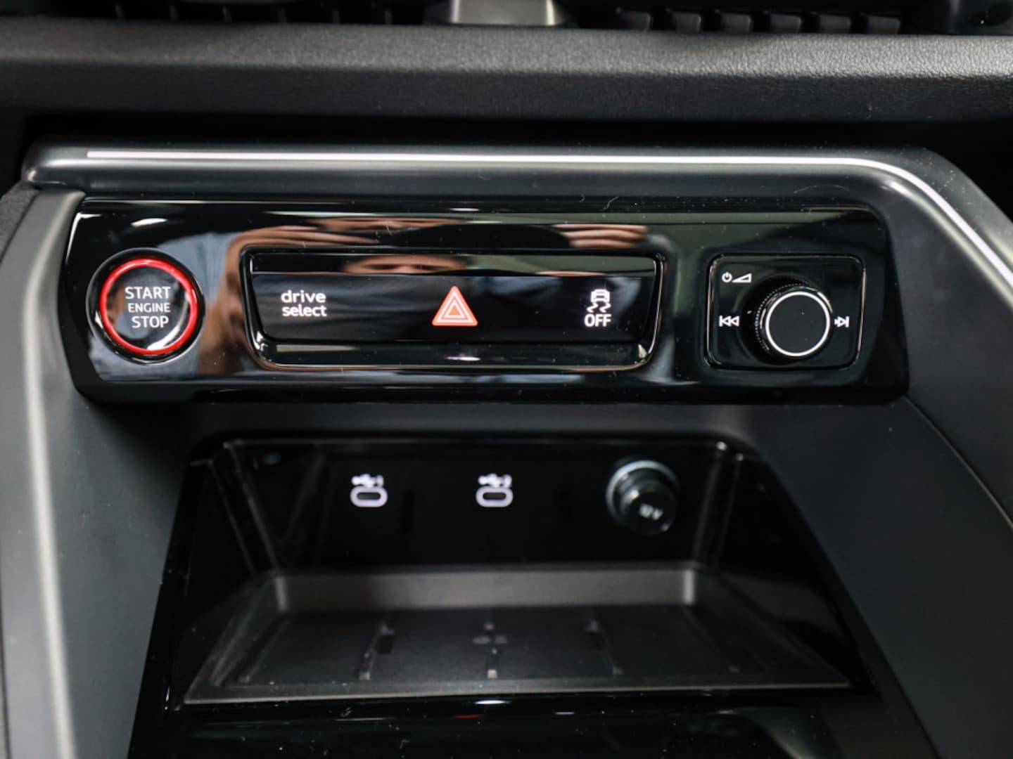 Bild über Audi SQ5 SUV TFSI 270 kW S tronic - für weitere Informationen kontaktieren Sie den Audi Partner