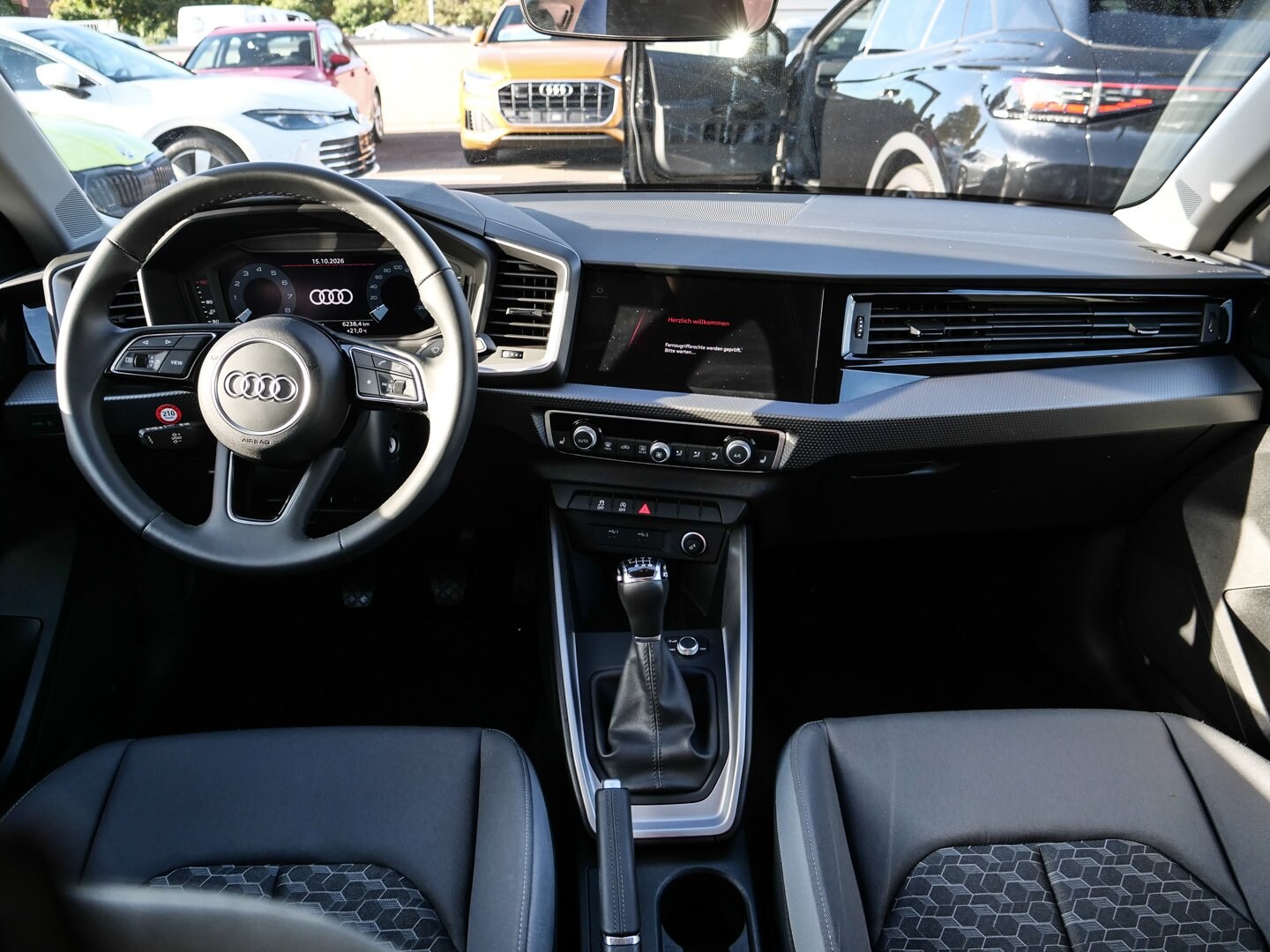 Bild über Audi A1 Sportback advanced 30 TFSI Schaltgetriebe - für weitere Informationen kontaktieren Sie den Audi Partner