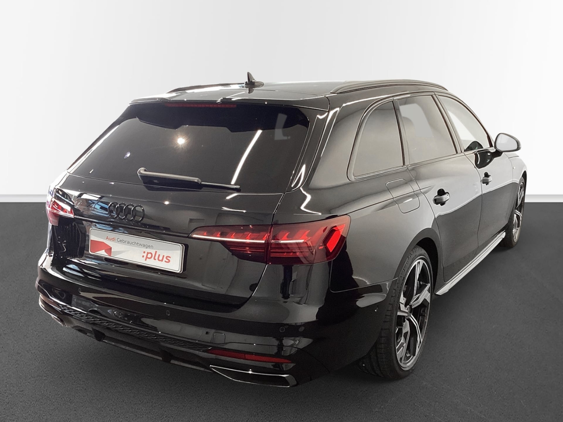 Audi A4 Avant S line