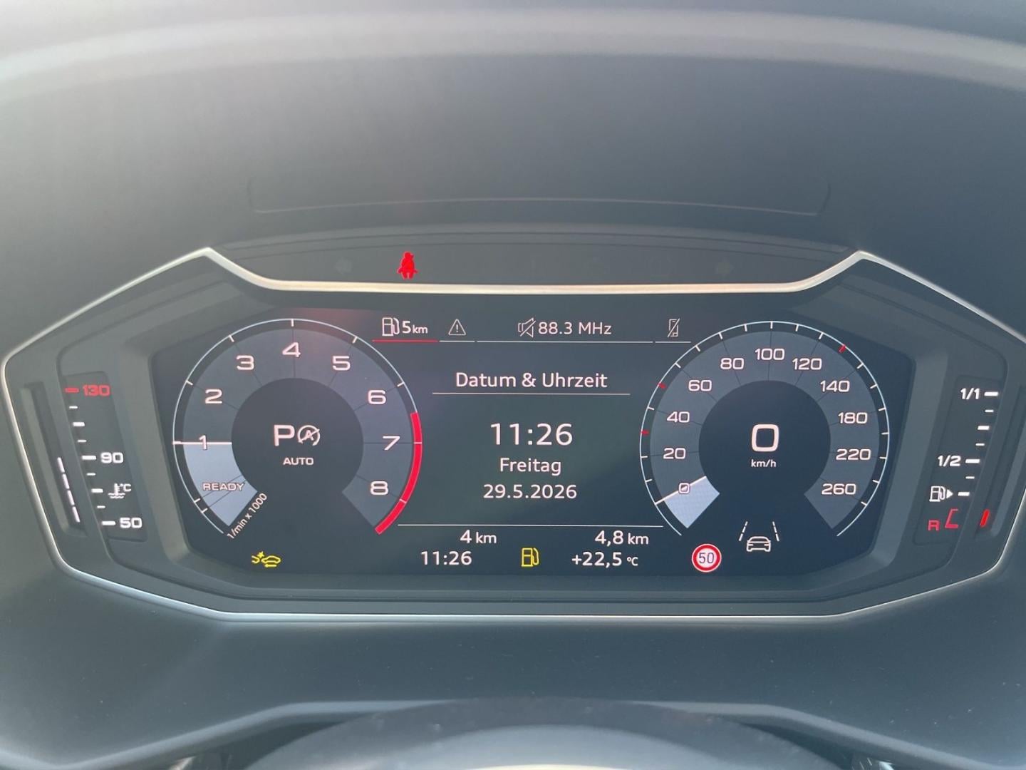 Bild über Audi A1 Sportback S line 30 TFSI S tronic - für weitere Informationen kontaktieren Sie den Audi Partner