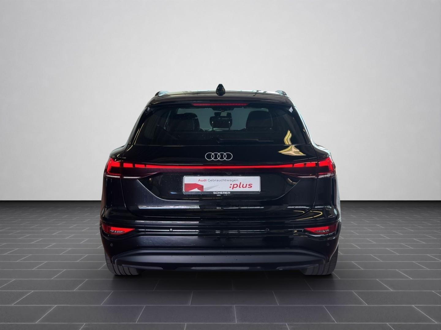 Bild über Audi Q6 SUV e-tron e-tron performance - für weitere Informationen kontaktieren Sie den Audi Partner