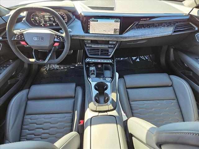 2025 Audi RS e-tron GT Performance Base - Photo 15