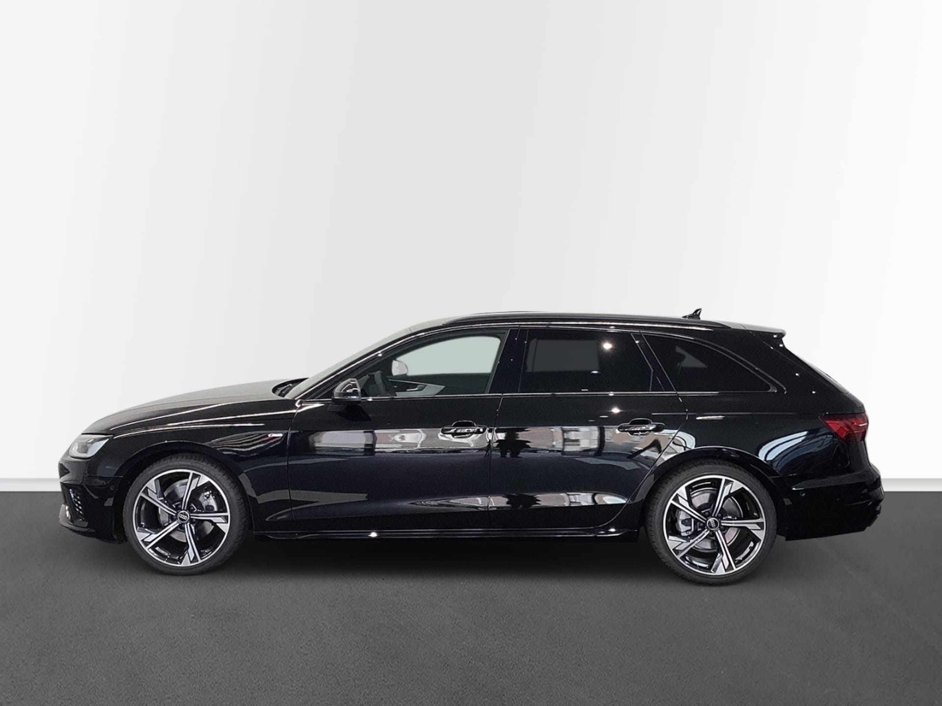Audi A4 Avant S line