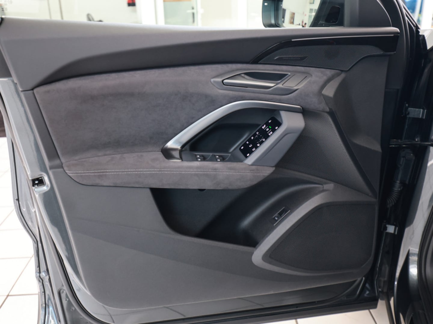 Bild über Audi SQ5 SUV TFSI 270 kW S tronic - für weitere Informationen kontaktieren Sie den Audi Partner