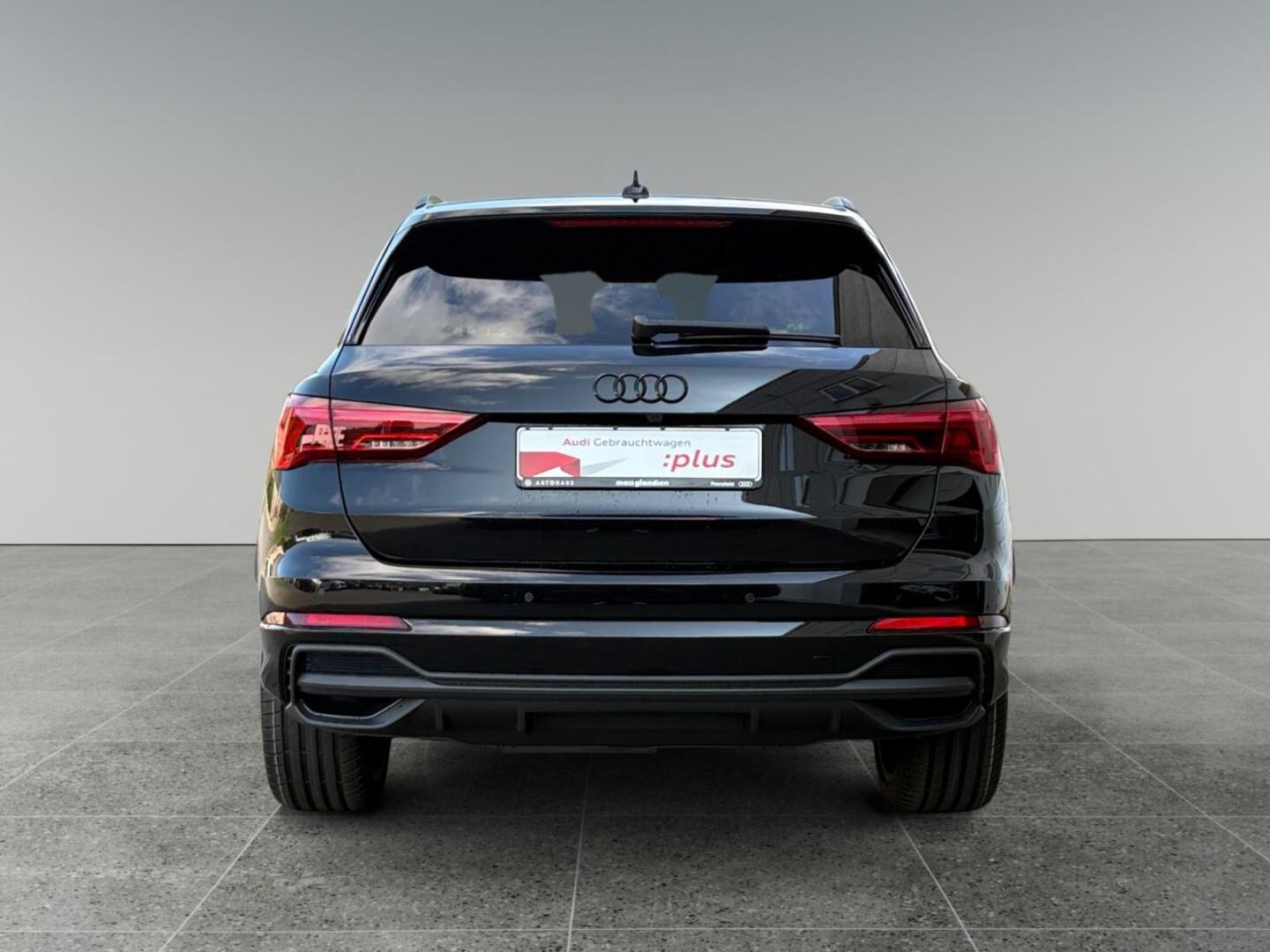 Bild über Audi Q3 S line 35 TDI S tronic - für weitere Informationen kontaktieren Sie den Audi Partner