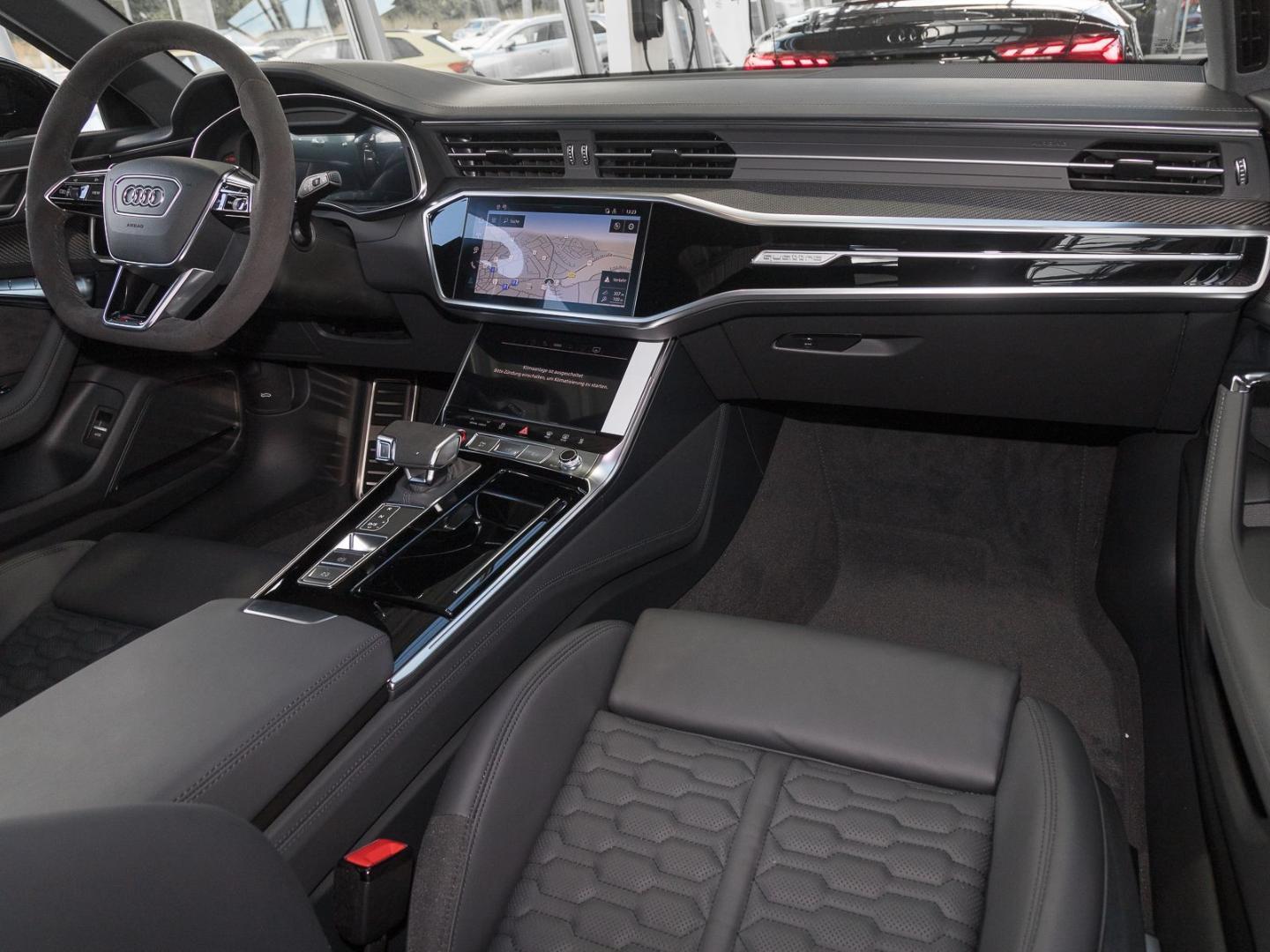 Image about Audi RS 6 Avant performance quattro tiptronic