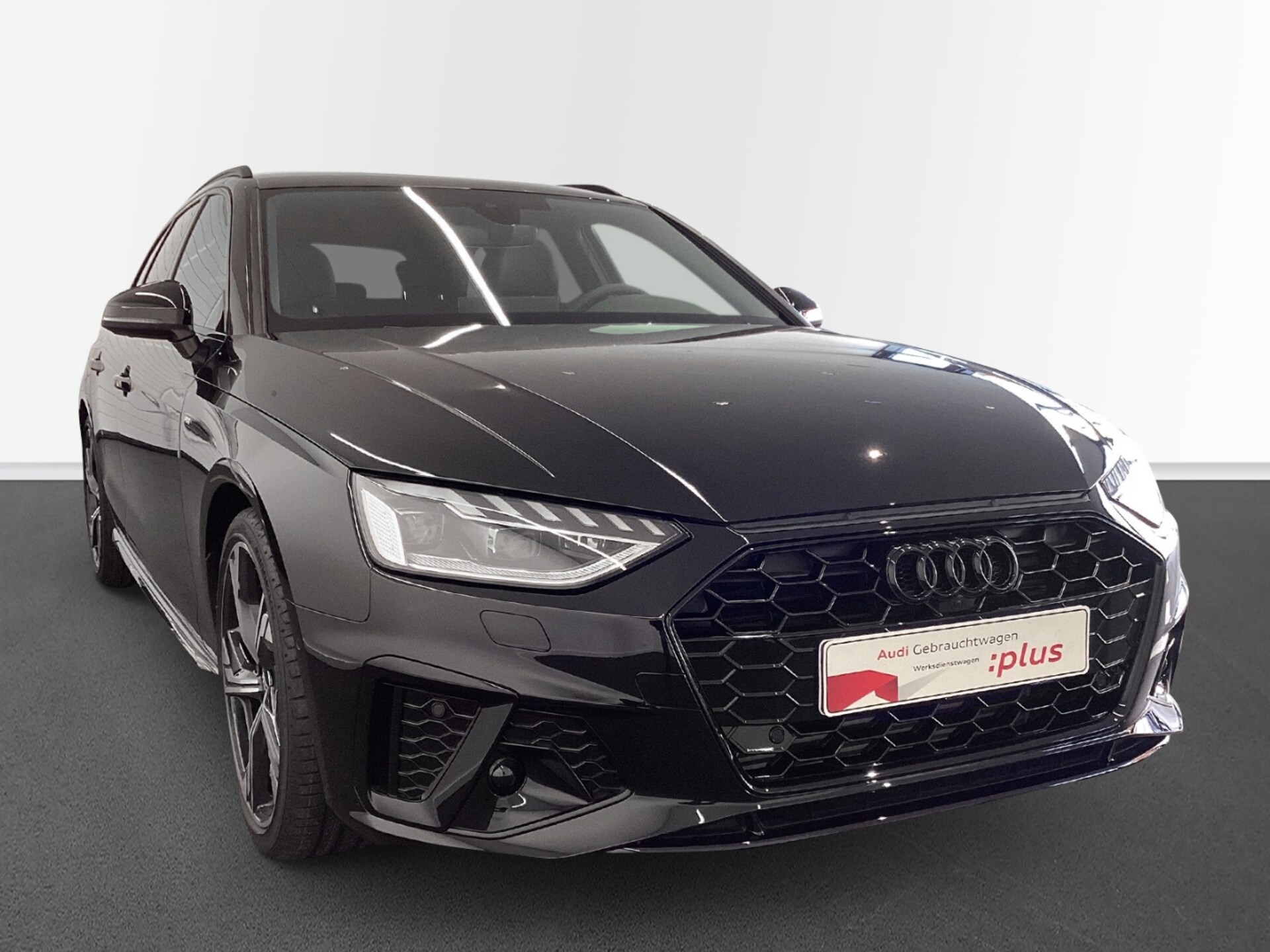 Audi A4 Avant S line