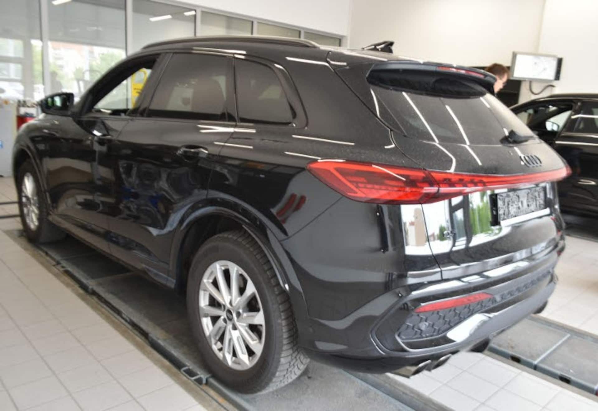 Audi Q5 SUV edition one