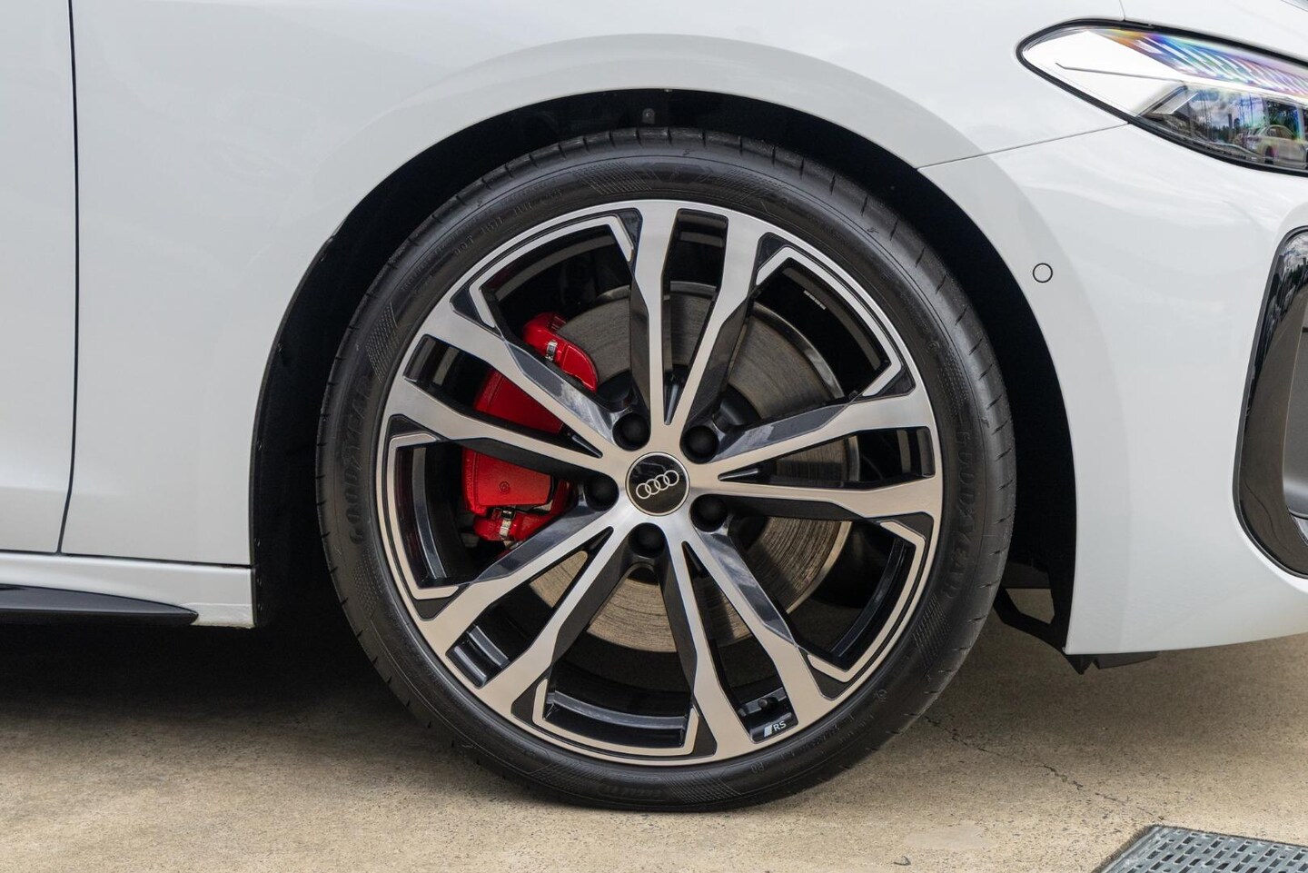 Image about Audi A5 Avant TFSI e e-hybrid quattro 270 kW S tronic