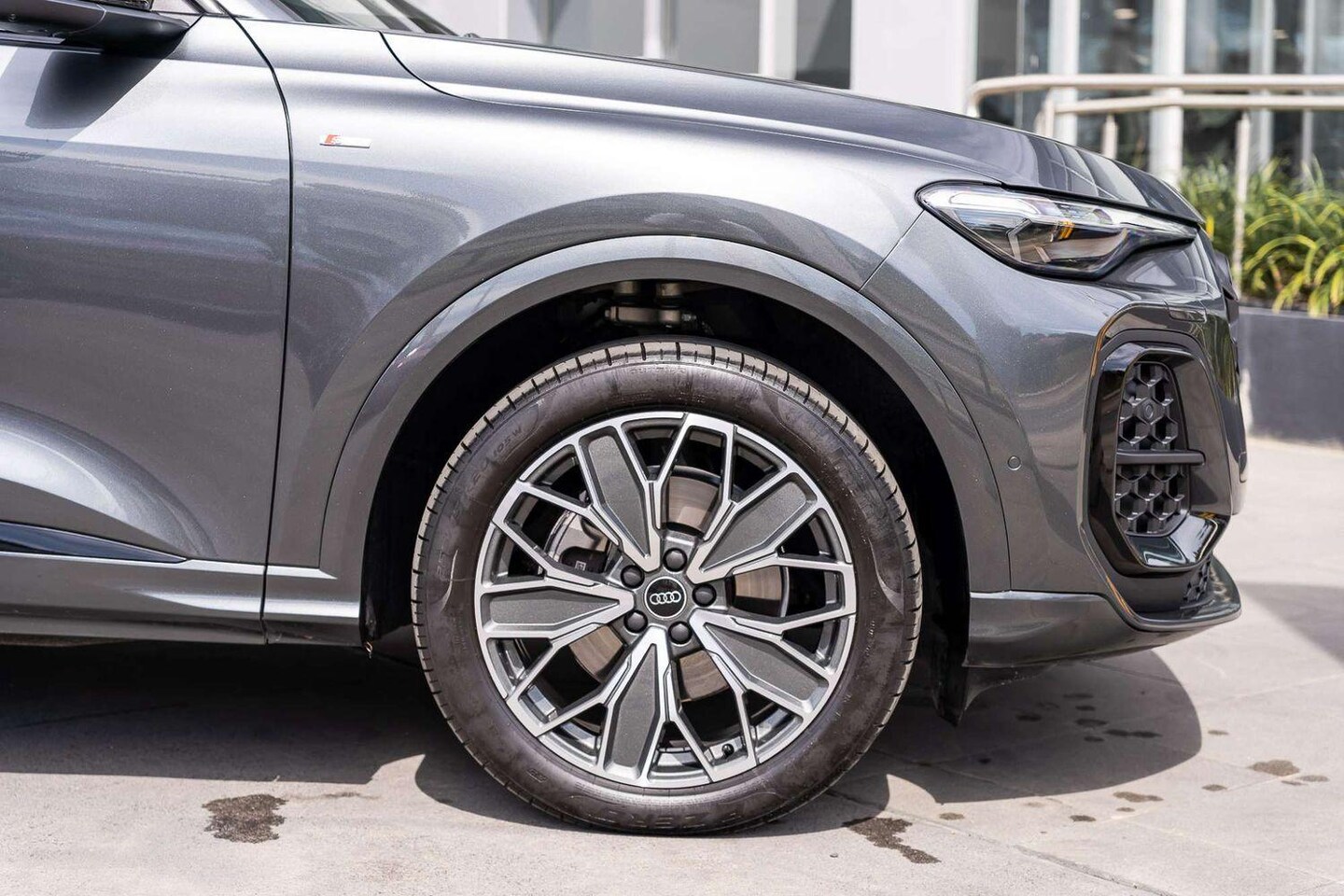 Image about Audi Q5 SUV TFSI quattro 200 kW sport