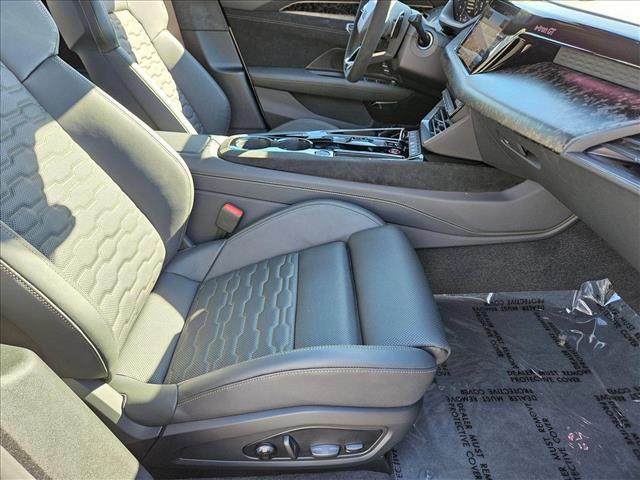 2025 Audi RS e-tron GT Performance Base - Photo 17