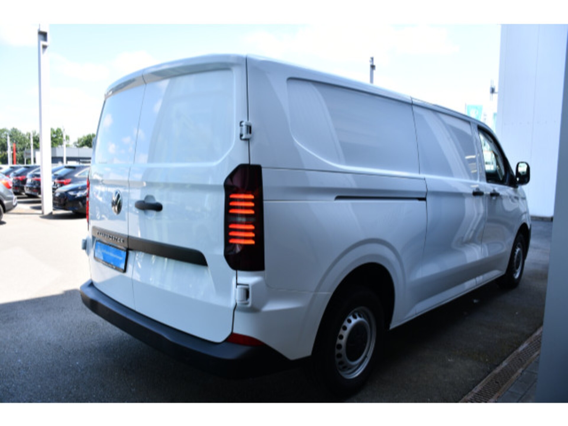 Volkswagen Transporter Kasten langer Radstand