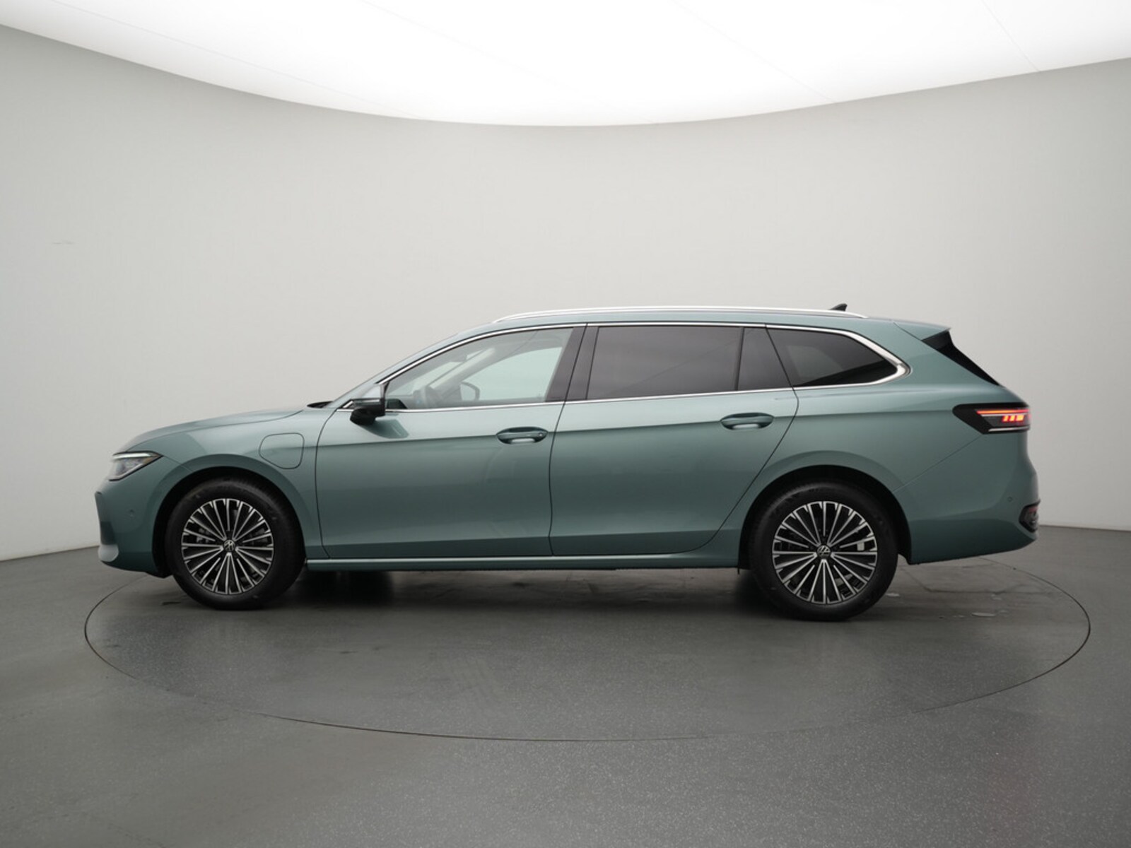 Volkswagen Passat – Bild 22