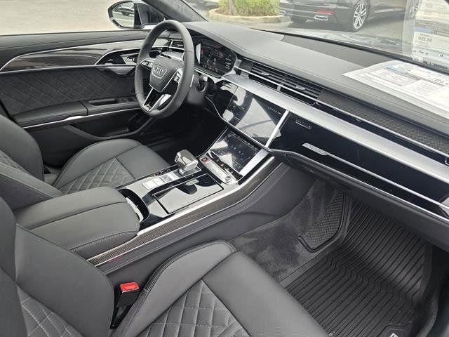 2025 Audi S8 Base - Photo 29