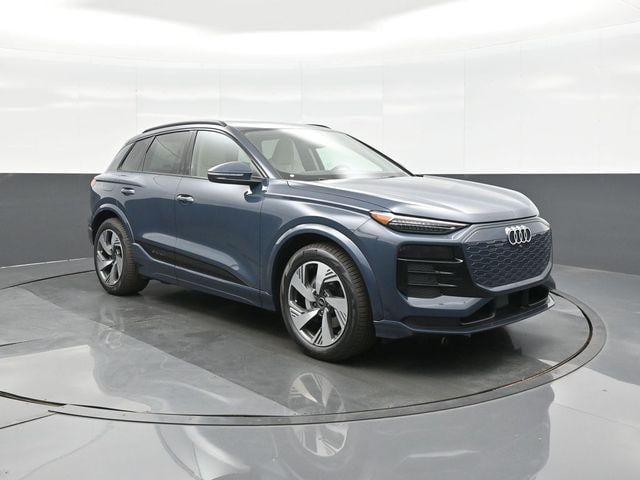 2025 Audi Q6 e-tron Prestige quattro's photo