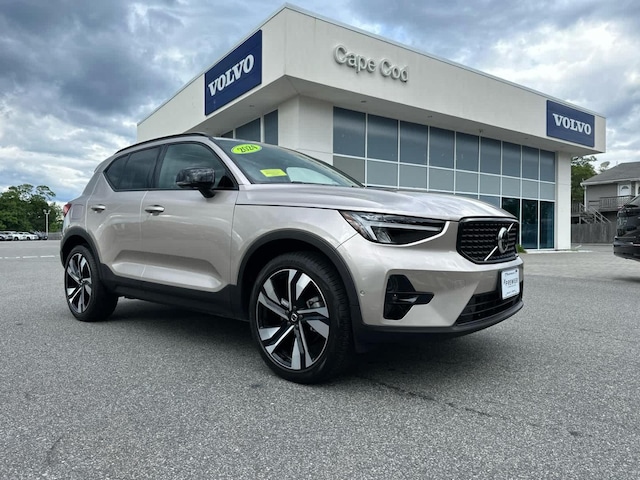 2024 Volvo XC40